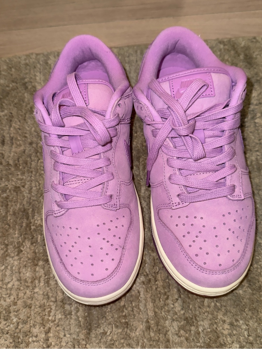 Nike Dunk Low Premium “Rush Fuchsia” | Women’s US 7 | DV7415-500 | NWOB - Picture 2 of 9
